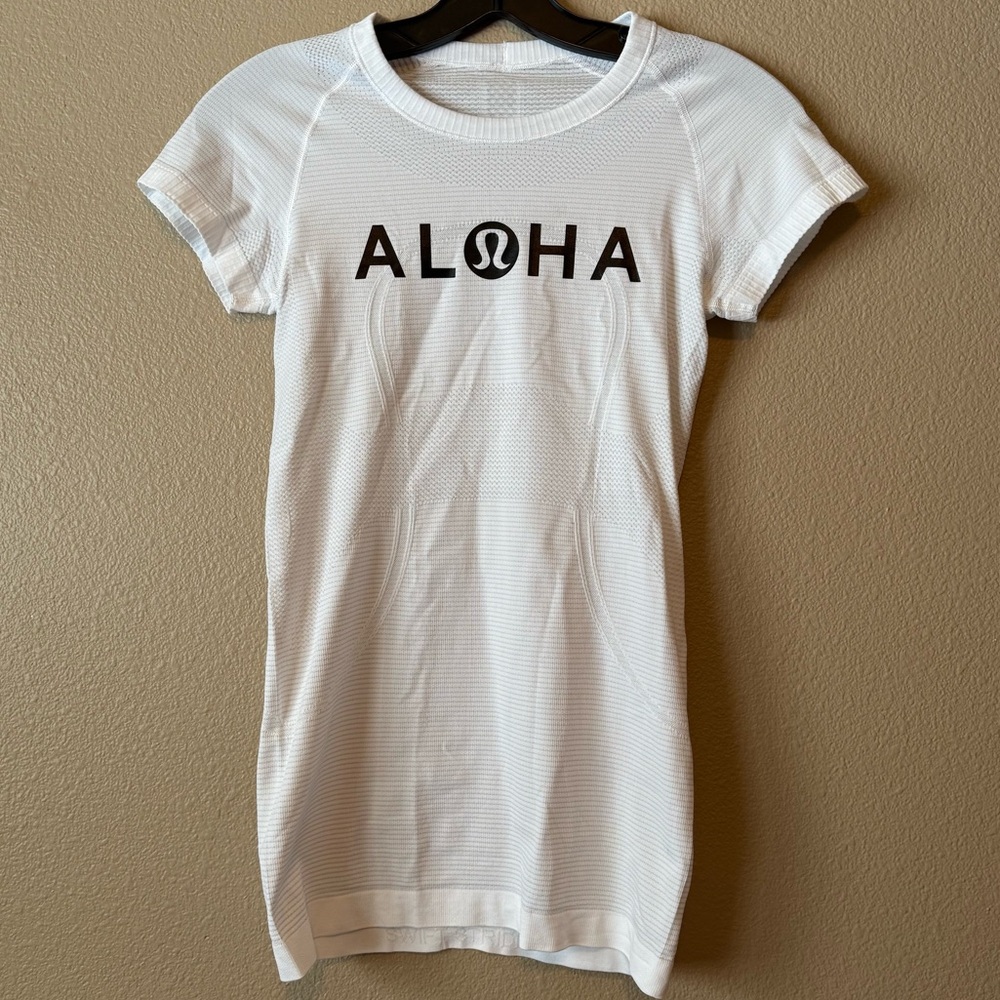 Lululemon aloha swift stride short sleeve t-shirt